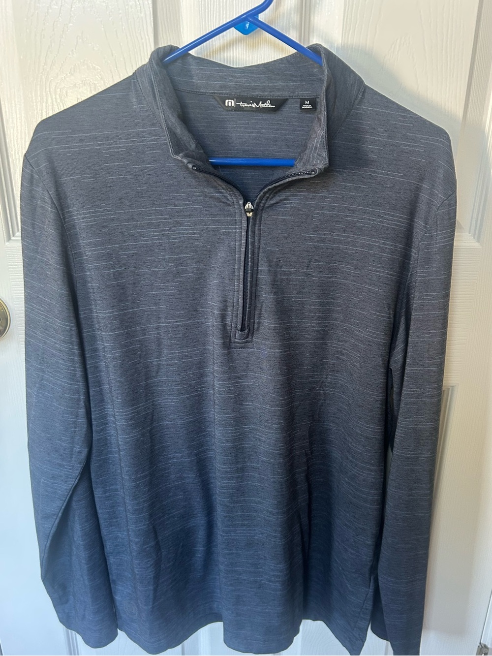 Travis Mathew Men's Heathered Charcoal Quarter-Zip Pullover, size M Medium